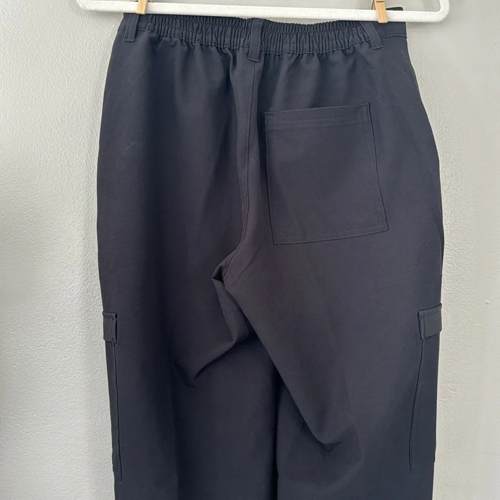 Old Navy Black Wide-Leg Pants - Picture 7 of 8